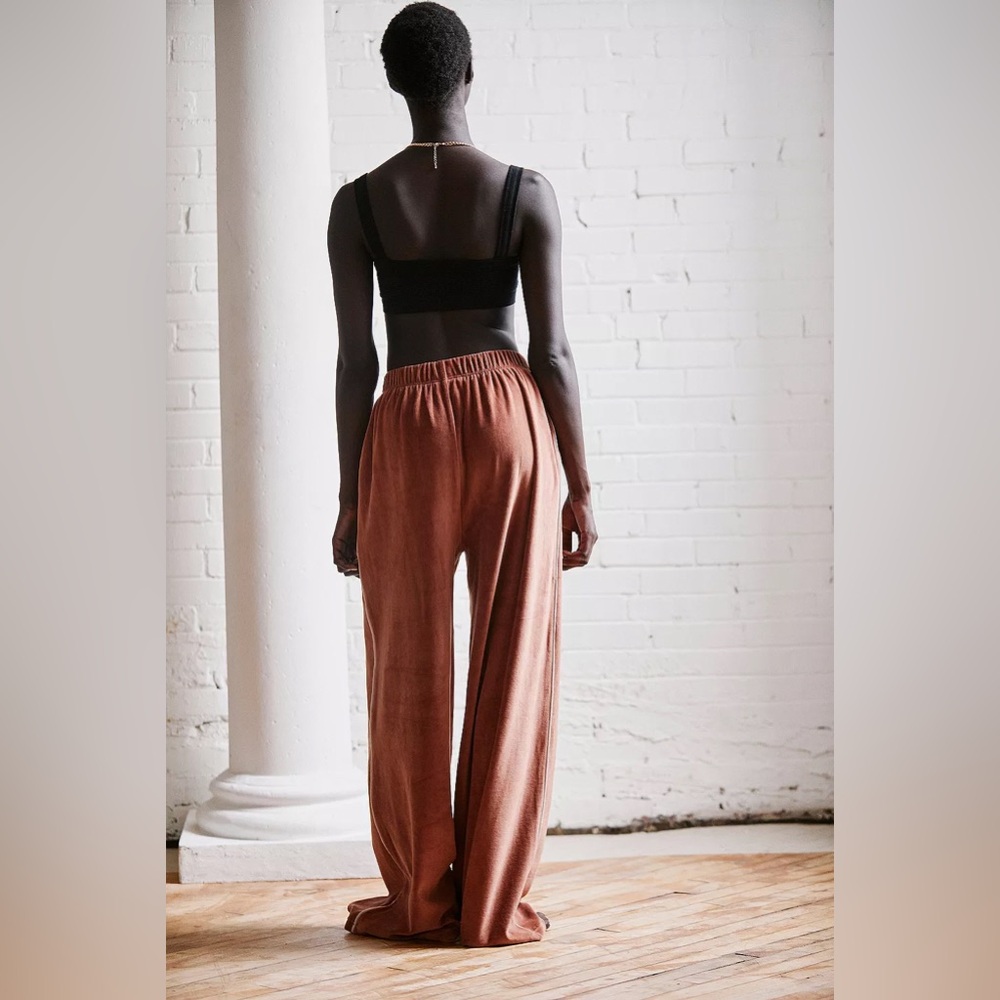 Urban Outfitters Out From Under Rust Blake Wide Leg Jogger Sweatpants - Picture 3 of 4